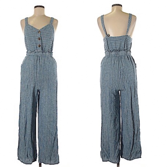 Romeo Juliet Linen Blue Chambray Jumpsuit - Picture 2 of 7